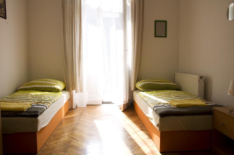 Guest house Butterfly & Budapest